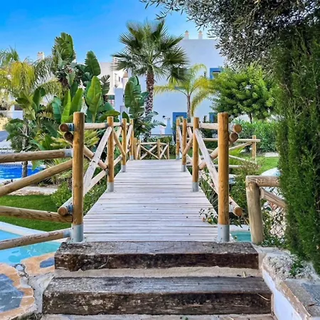 Charming-apt-sea-views-spa-101 Apartment *