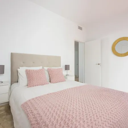 Charming-apt-sea-views-spa-101 Apartment *